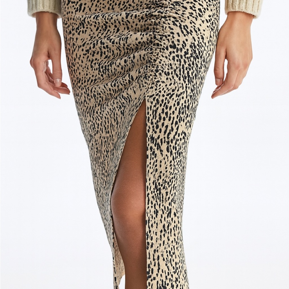 Leopard Print Ruched Midi Skirt